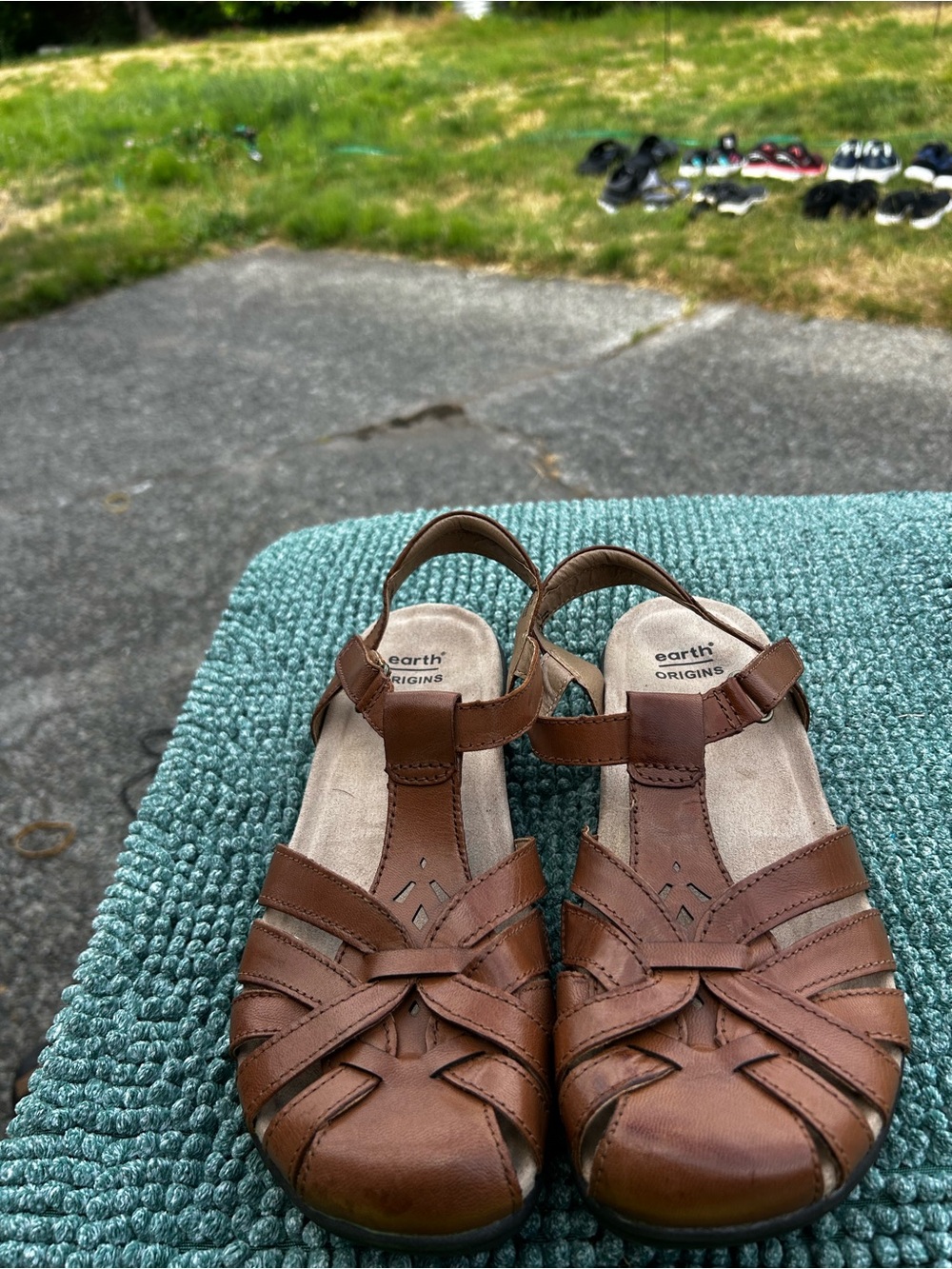 Earth Origins Brown Closed-Toe Sandals - Comfortable Everyday Sz 8M - Picture 11 of 14